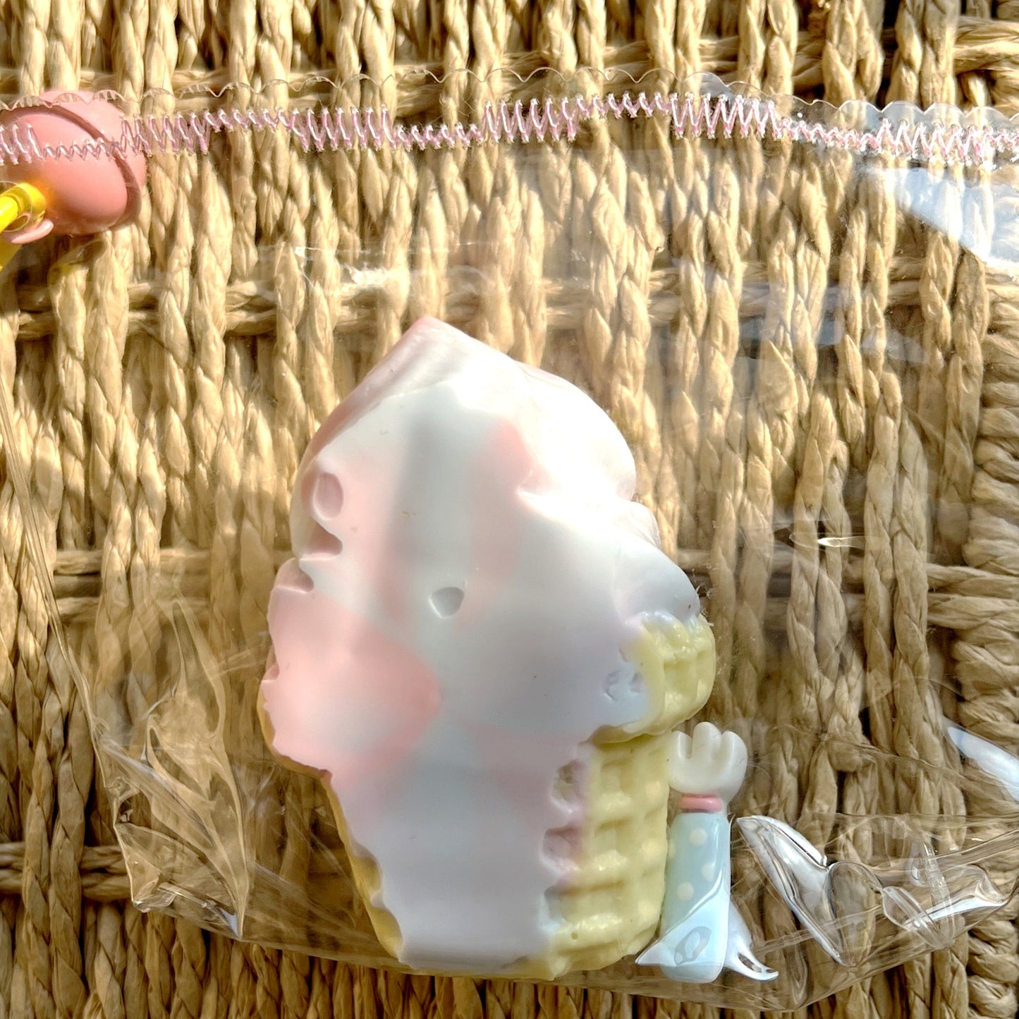 #F0042Sea salt strawberry ice cream