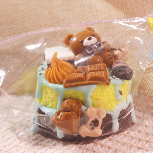 AXS2025C0047Blue chocolate cake