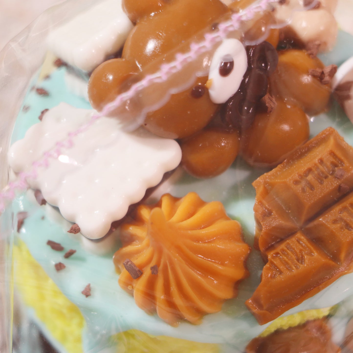 AXS2025C0047Blue chocolate cake