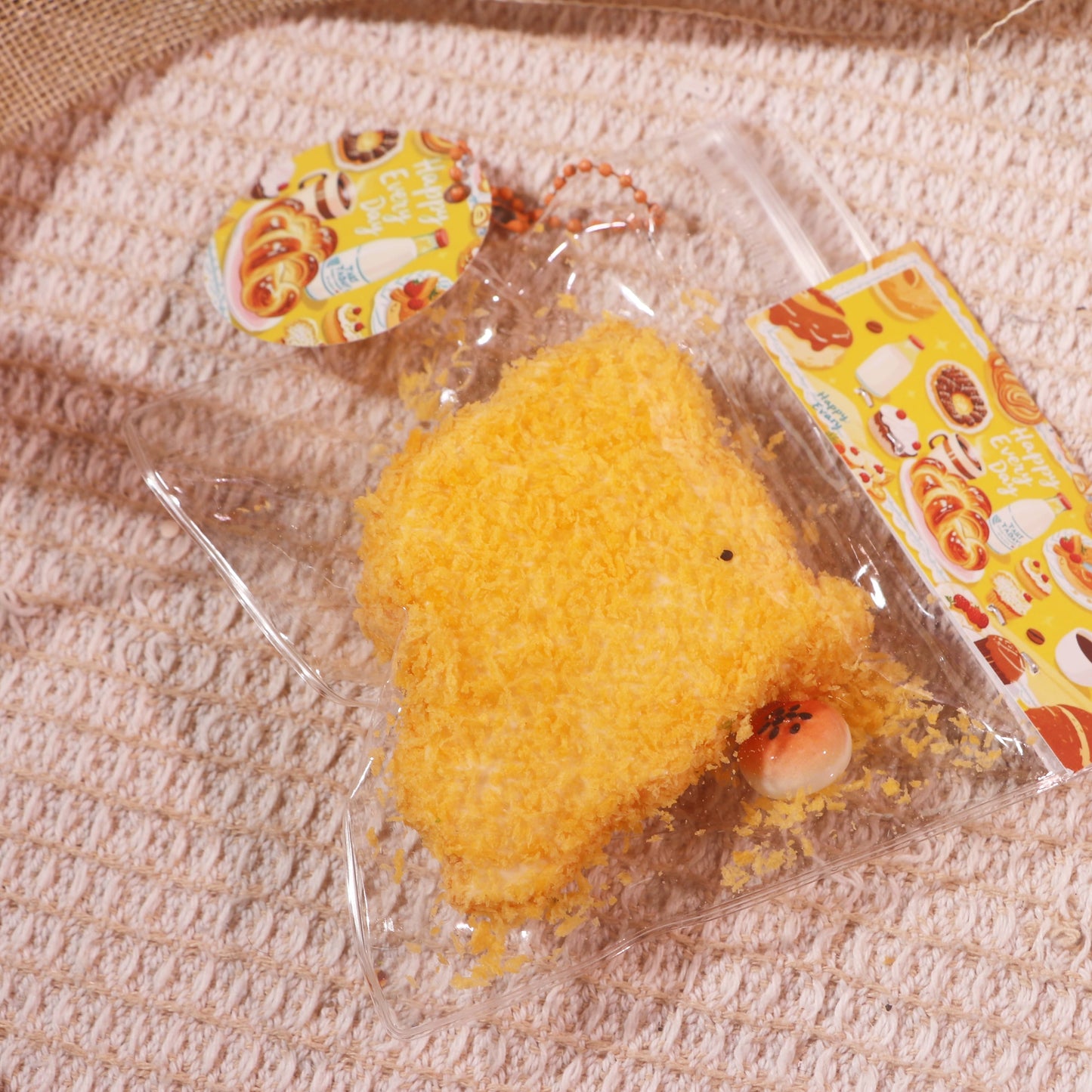 AXS2025F0057 Deep-fried croissants